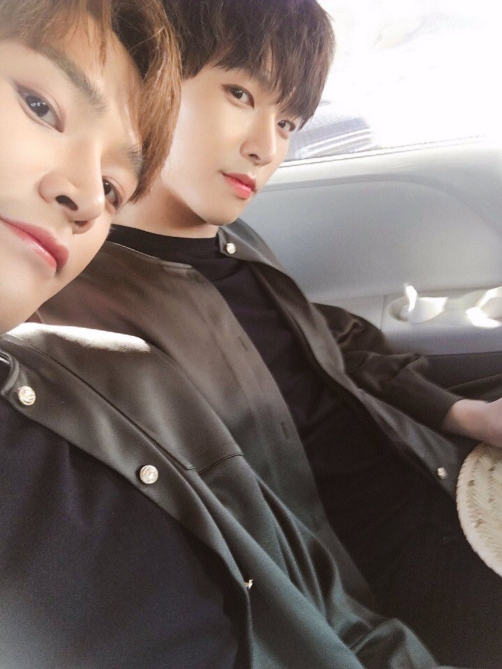 오솔레미오때 사랑해 진짜...........김인성 흑발에 김로운 갈발에 못잊어 | 인스티즈