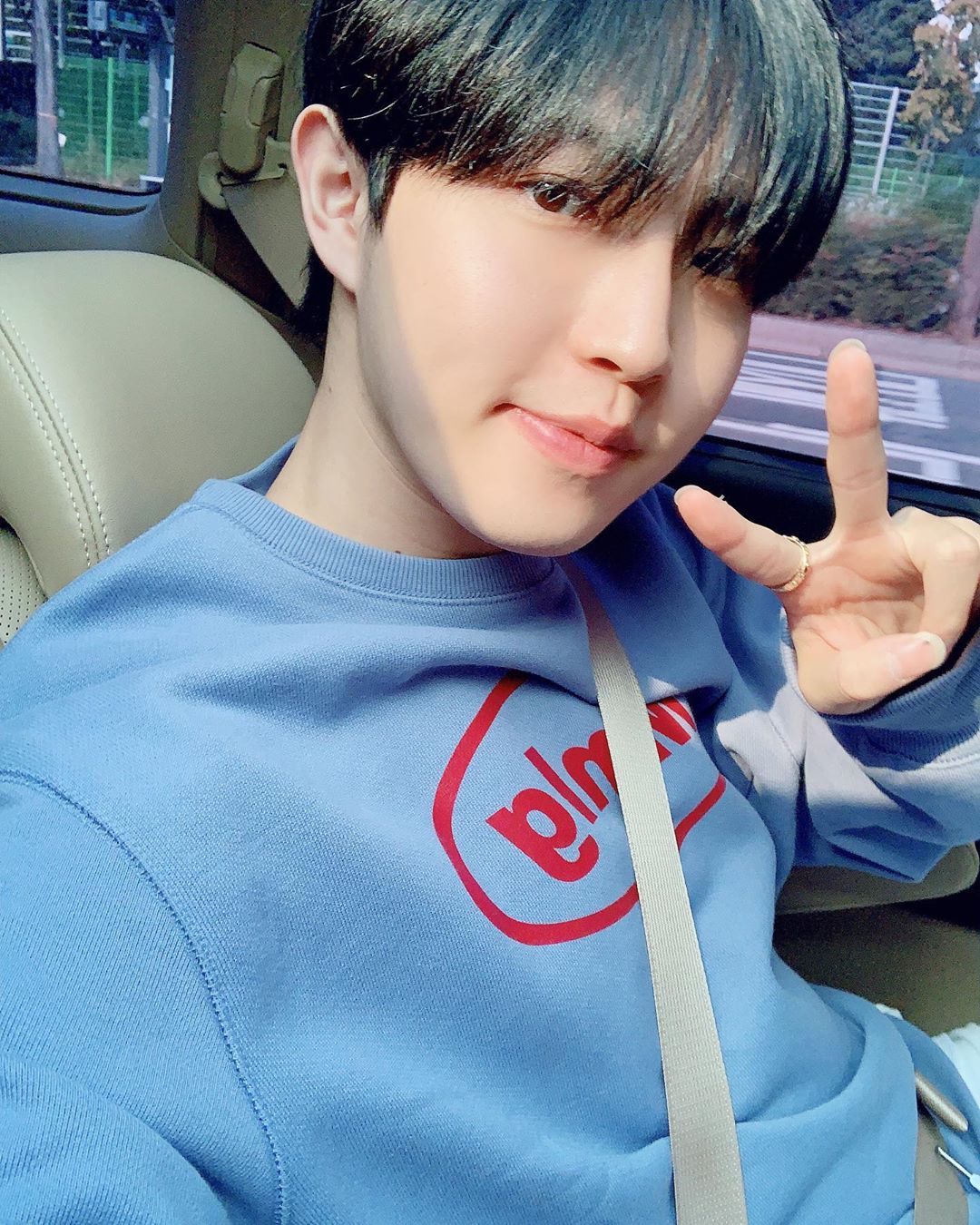 김재환ㅋㅋㅋㅋㅋㅋㅋ 같은 사진 다른 사이즈 | 인스티즈