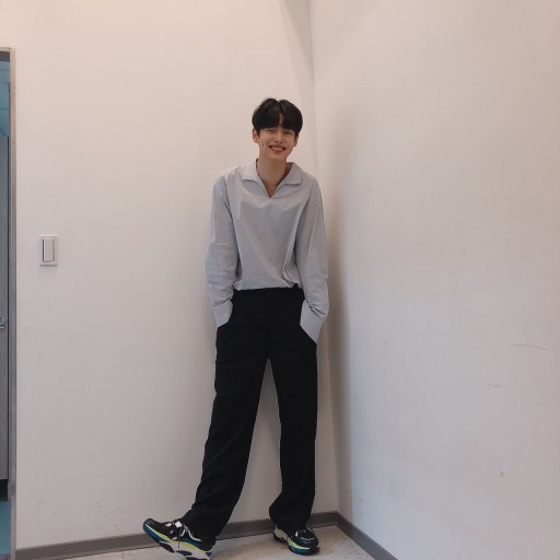 최병찬 이런 사진 또 있는 사람.. 타팬인데 사진 더 모으고싶어 | 인스티즈