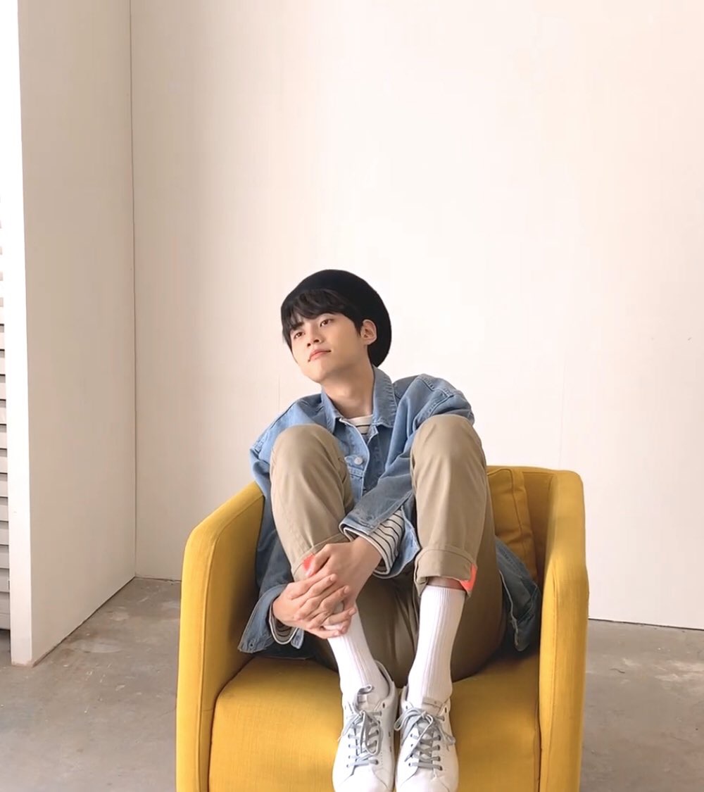 진혁이 이거 진짜 한입거리 아니냐 함냐함냐 | 인스티즈