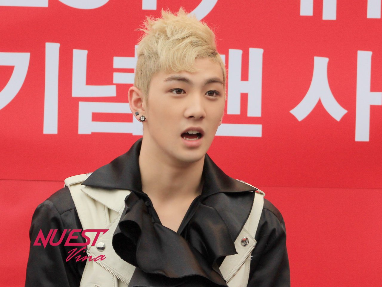 생각해보면 강동호 데뷔초 머리 스타일링 독특하다 ㅋㅋㅋㅋ 애기가 이런 머리를 | 인스티즈