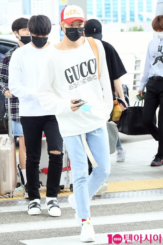 이쯤에서 보는 강다니엘 청바지핏 | 인스티즈