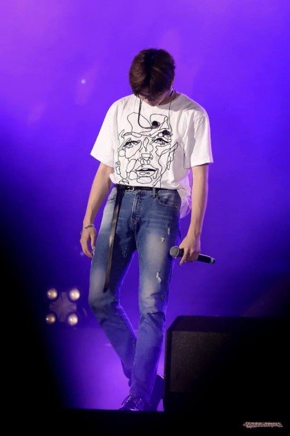 이쯤에서 보는 강다니엘 청바지핏 | 인스티즈