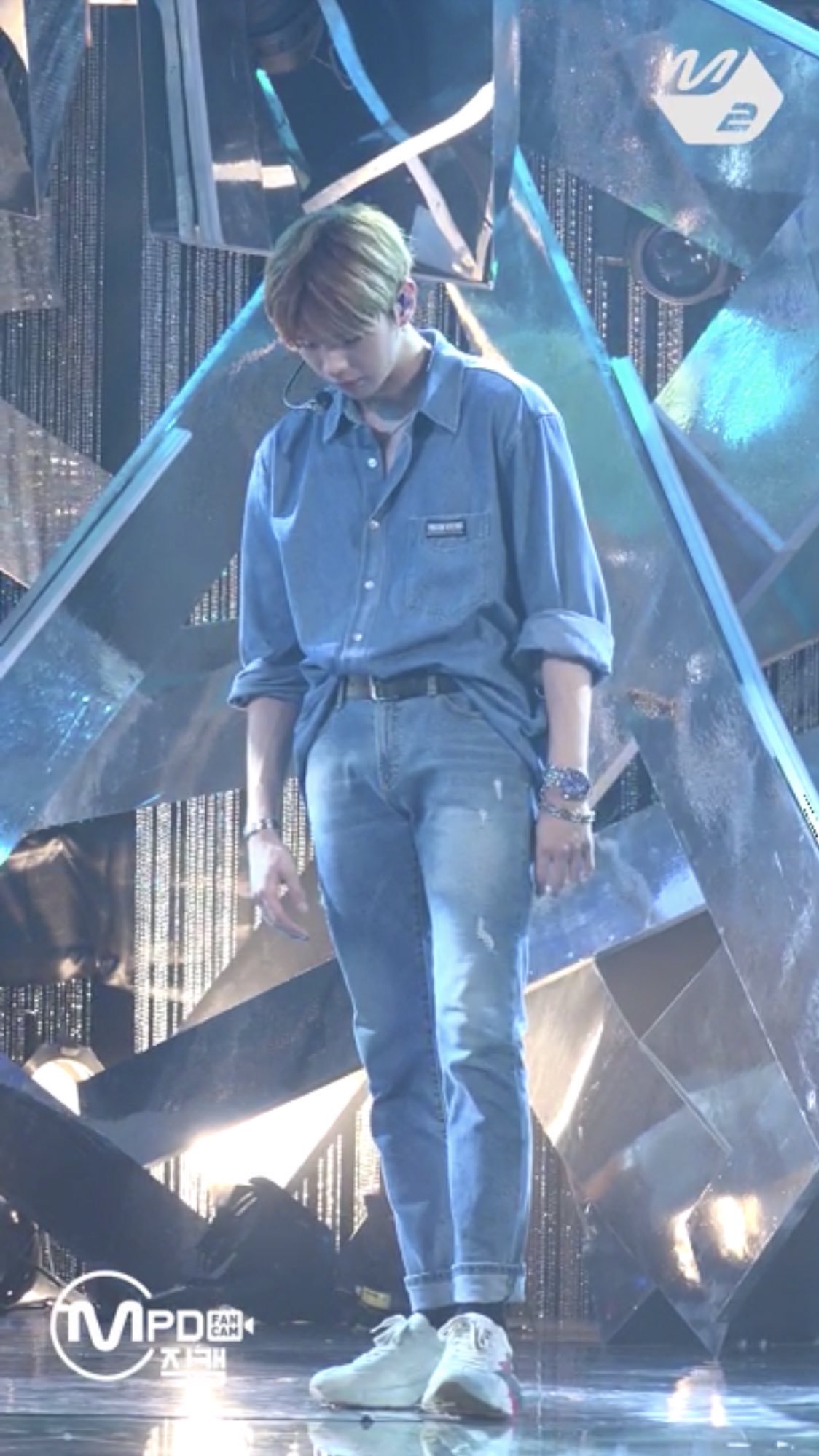 이쯤에서 보는 강다니엘 청바지핏 | 인스티즈