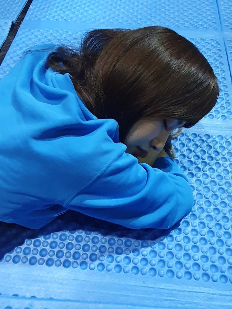 로켓펀치 연희가 찍은 자고 있는 멤버들 | 인스티즈