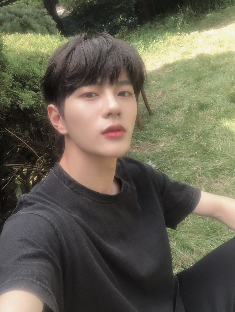 보민이는 뭘 먹고 이렇게 잘생긴거야ㅠㅠㅠㅠㅠㅠㅠㅠㅠㅠ | 인스티즈