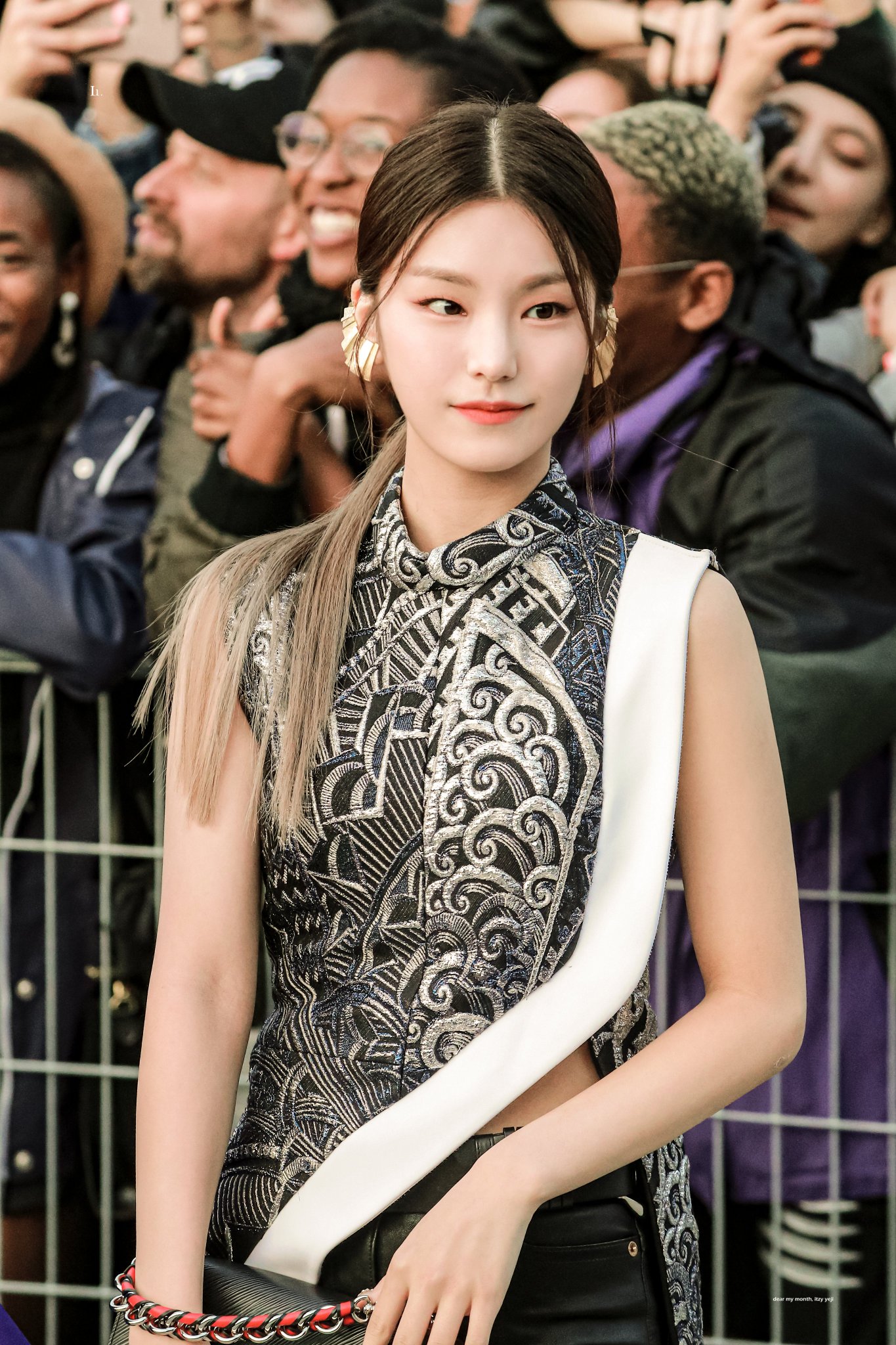 있지 예지 고화질 뜬거 대박이다 | 인스티즈