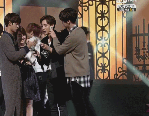 현명한 아이돌 갑.gif | 인스티즈