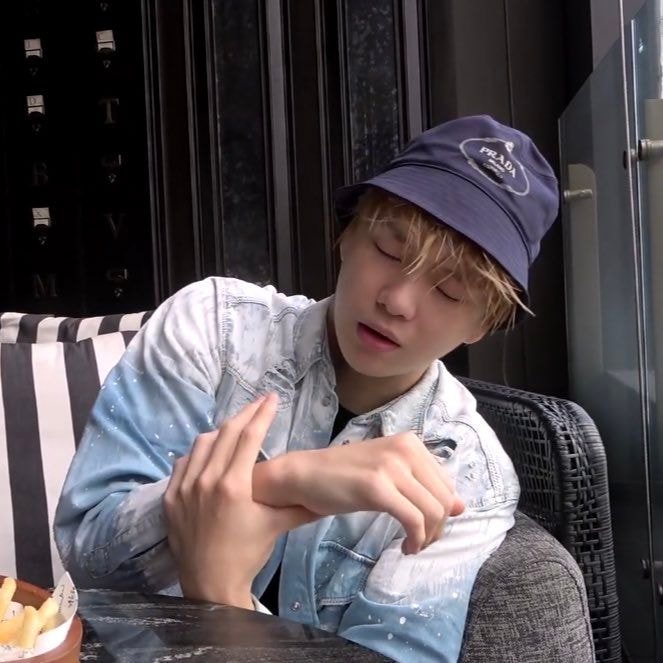 강다니엘 이짤 진짜 소중하게 생겨써ㅠㅠㅠㅠㅠㅠㅠㅠㅠ | 인스티즈