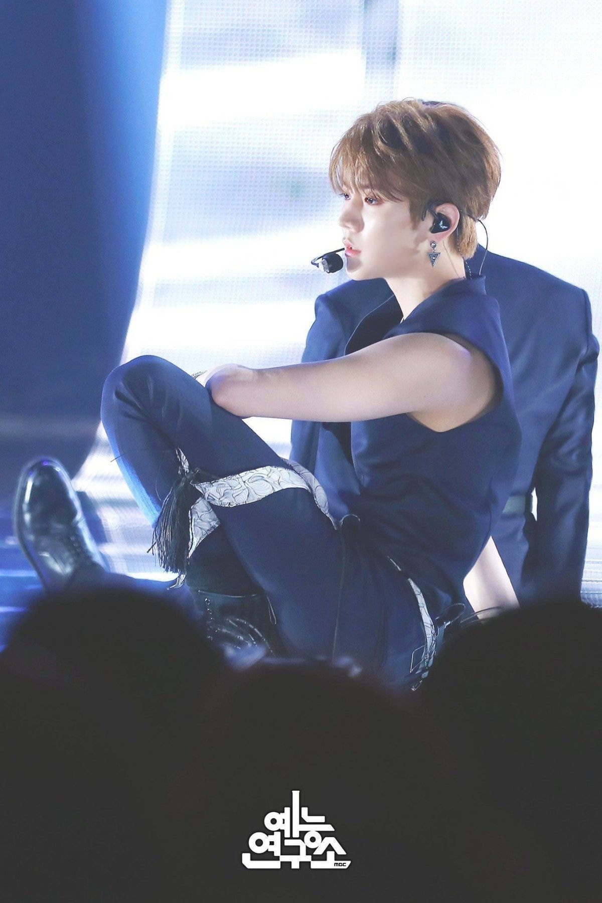 뉴이스트 최민기 종아리 길이가ㅋㅋㅋㅋㅋ | 인스티즈