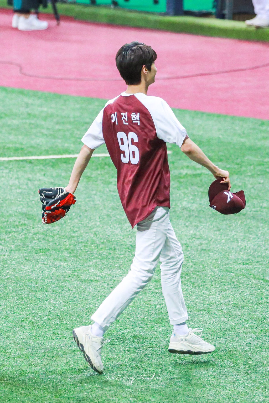 와 잠만 그러고보니 이제 나도 이진혁 팬싸 | 인스티즈