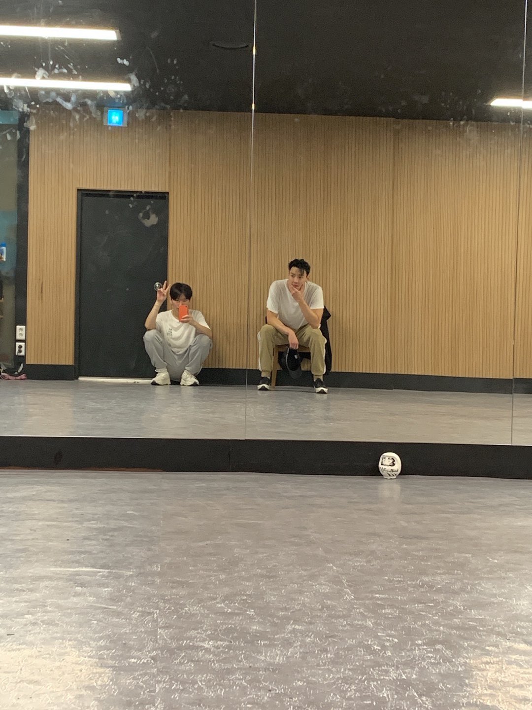 땀으로 샤워한 사람을 보고 집에서 기절한 여성이 있다는데?! | 인스티즈