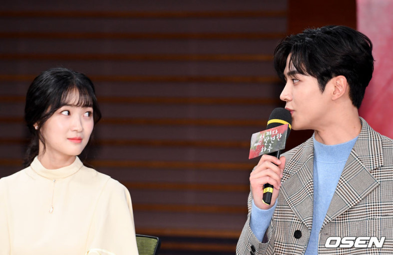 로운이랑 혜윤이 | 인스티즈