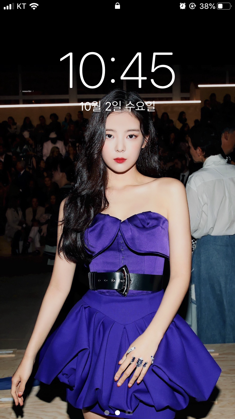 바로 배경 함 ㅠㅠㅠ | 인스티즈