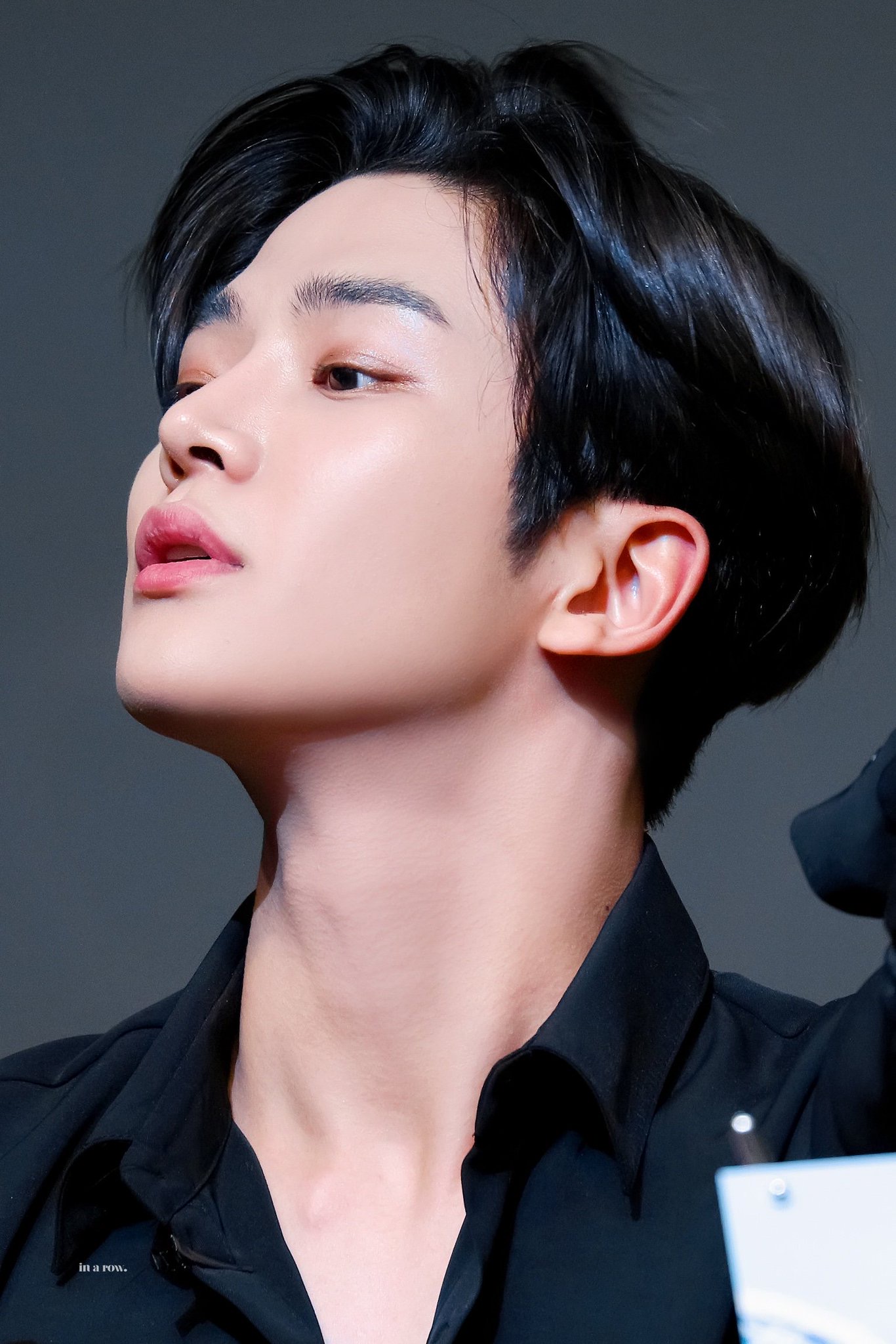 어하루 하루 본체 로운 얼굴 널리 알리기 운동 | 인스티즈