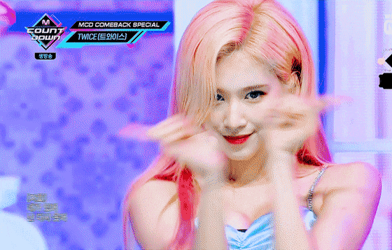 핑크색으로 염색했던 여자아이돌 모음 .jpg | 인스티즈