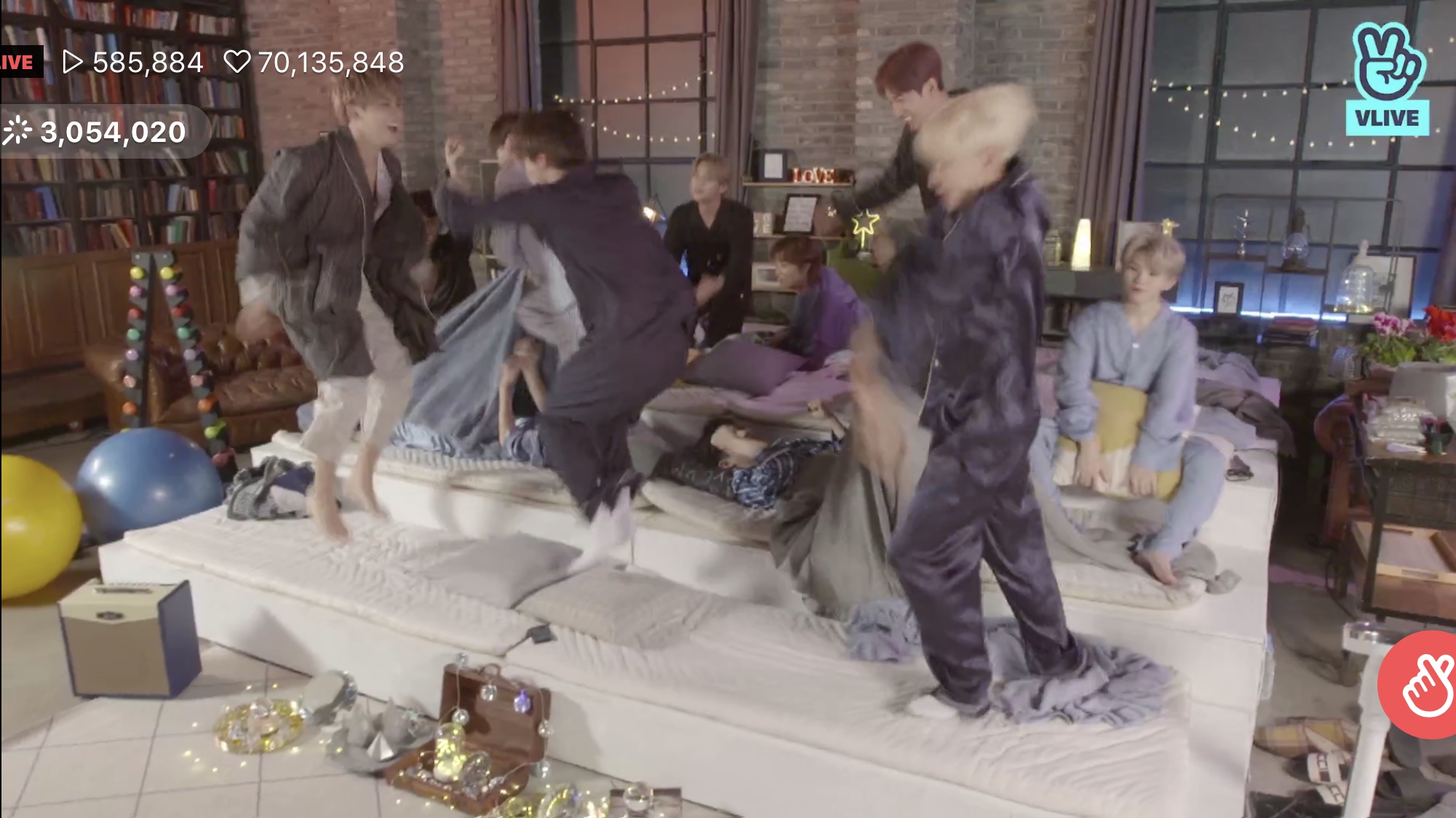 세븐틴 눕방 상황(부제: 재운다며,,,).jpg | 인스티즈