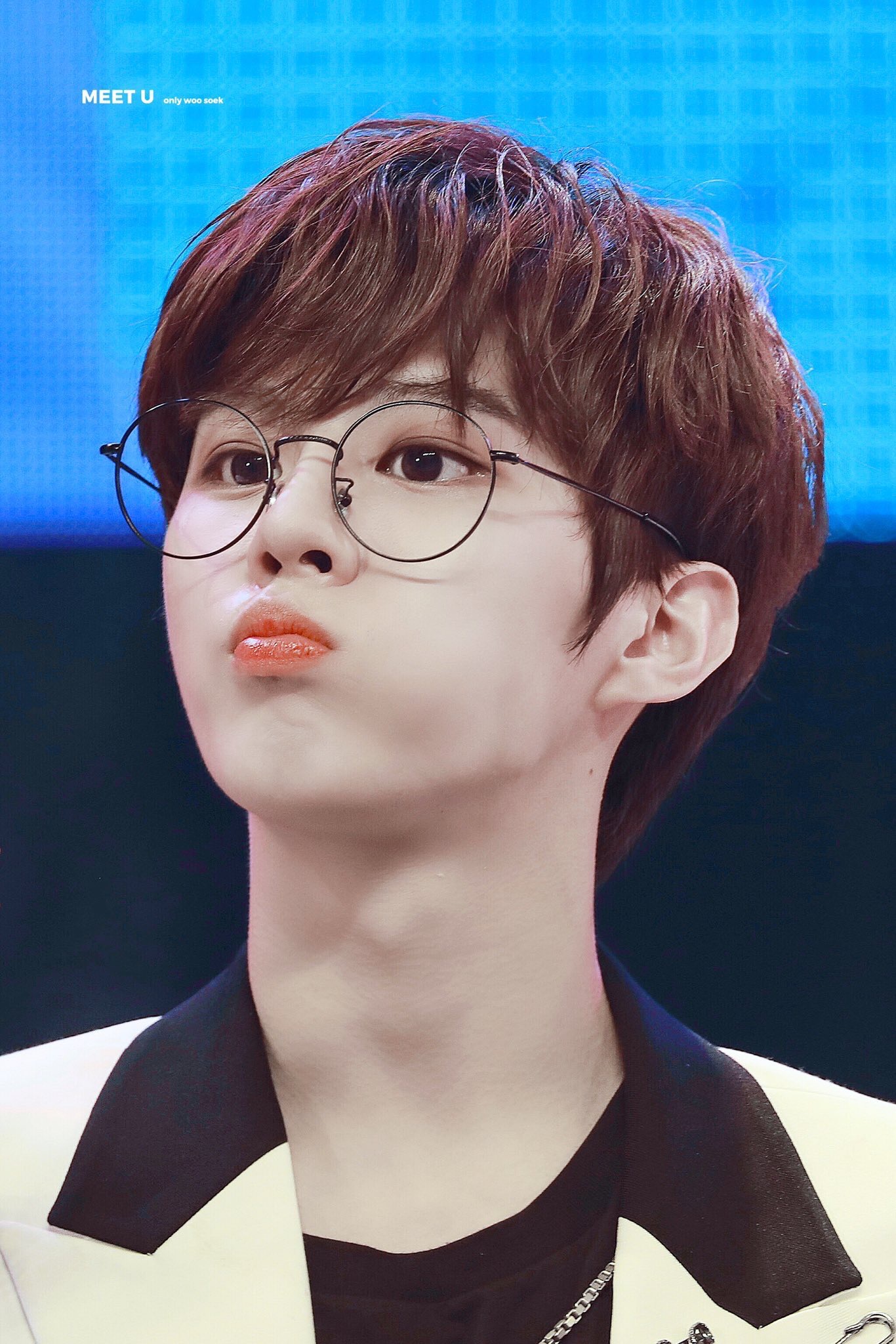 김우석 어케 이렇게 눈이 사방으로 트여있는거지....... | 인스티즈