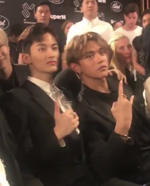 와 마크랑 루카스랑 같이있는거 일년반만에봐 ,, | 인스티즈