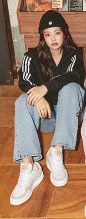 제니 신발 남는거보ㅓ ㅋㅋㅋㅋㅋㅋ | 인스티즈