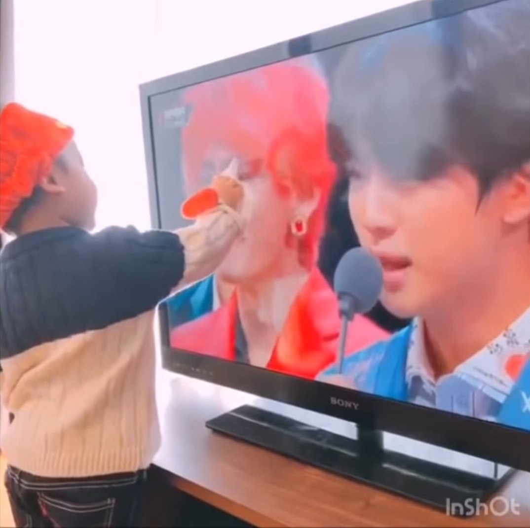 방탄 뷔 마마에서 울때 | 인스티즈