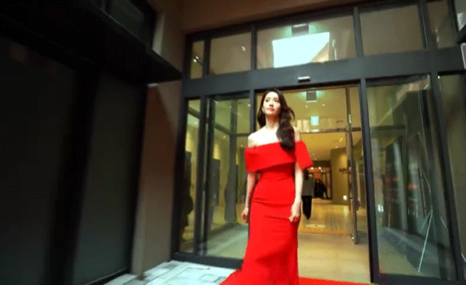 아 진짜 윤아 어제 노란드레스는 암것도 아니었다 진짜 우주 뿌셔버륌 | 인스티즈