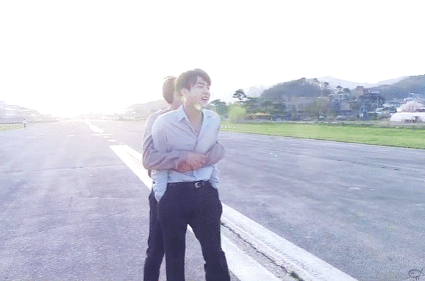 방탄 정국이랑 석진이 되게 귀엽다.. 너네들 | 인스티즈