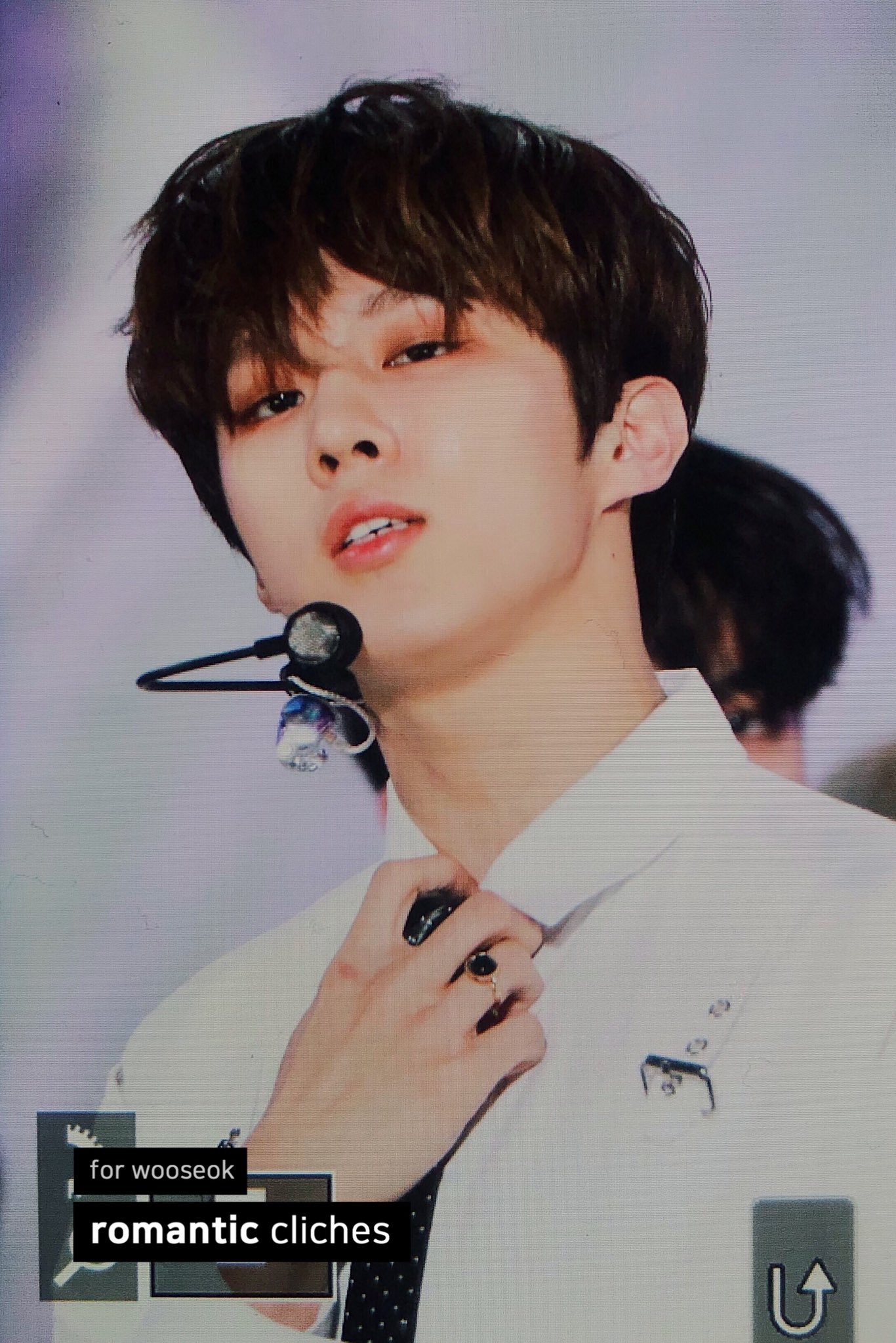 김우석 자일리톨 존재감 봐 ㅋㅋㅋㅋㅋㅋㅋ | 인스티즈