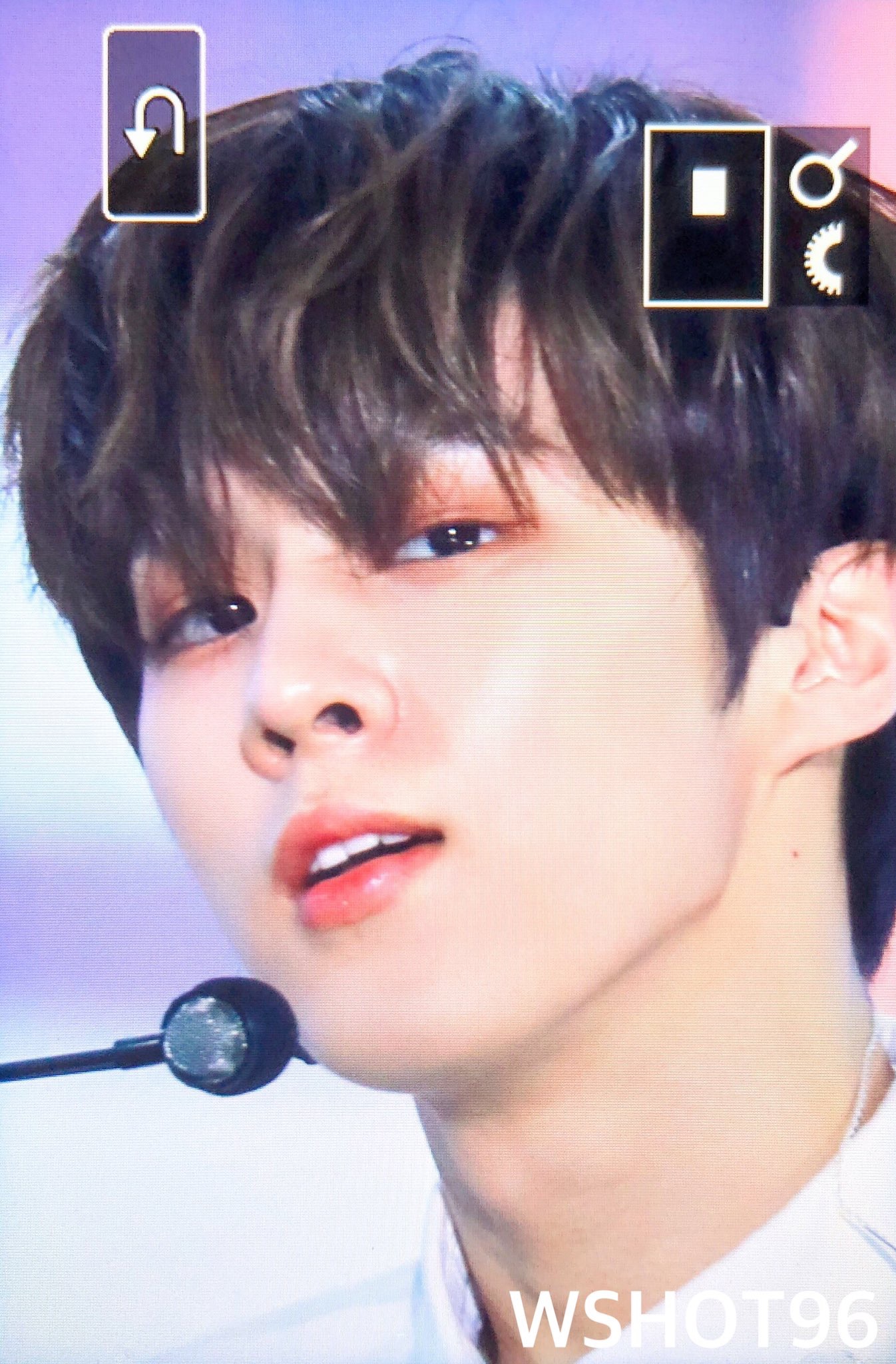 김우석 자일리톨 존재감 봐 ㅋㅋㅋㅋㅋㅋㅋ | 인스티즈