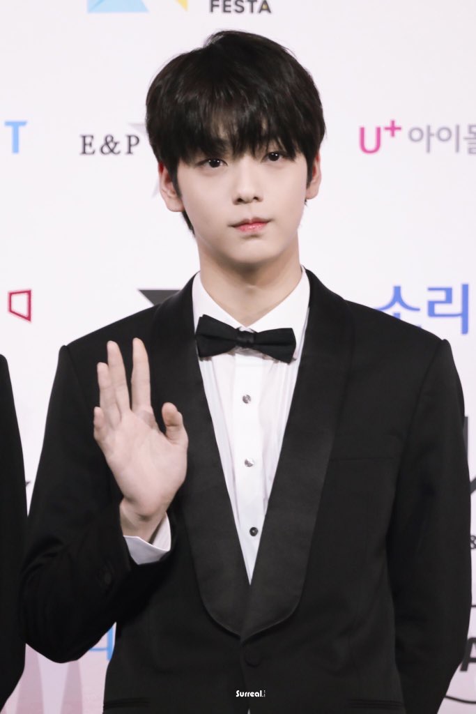 투바투 수빈 블랙수트 금지야.. | 인스티즈