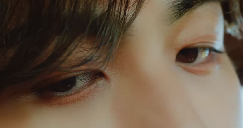 강동호 진짜 얼굴도 대박인데 등빨도 대박이야 | 인스티즈