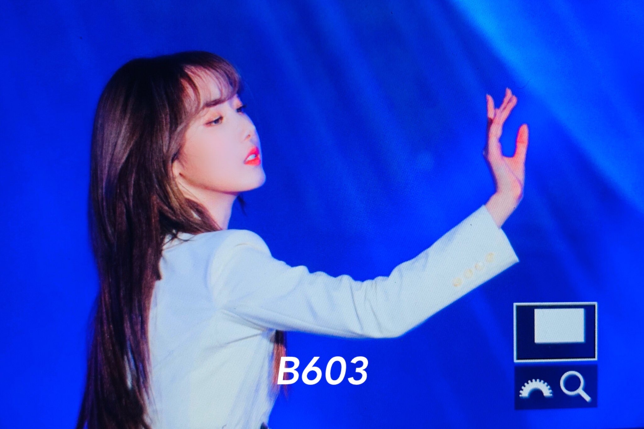 신비 오랜만에 앞머리 내렸다... .... .. | 인스티즈