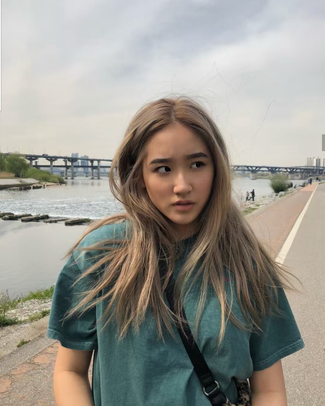 아학 나왔던 루키즈 헤린 인스타 보는데 진짜 멋있고 자기색 찾은 느낌이다 | 인스티즈