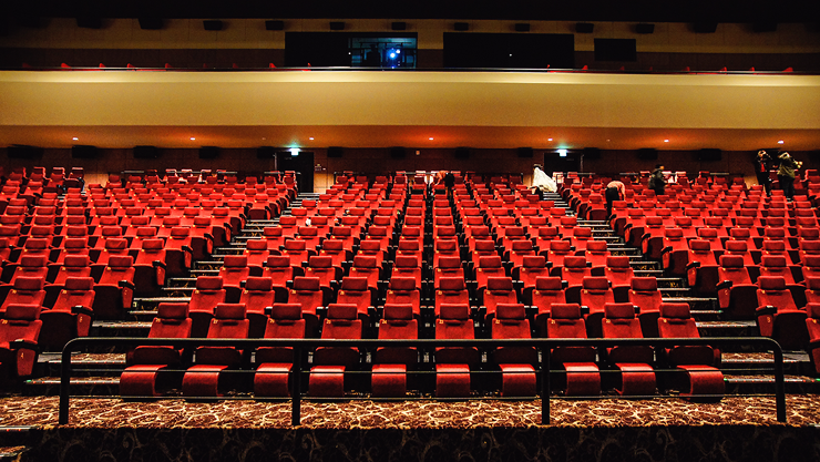 인티 시사회 당첨 된 거 처음이라 영화관 찾아보고 있는데 대박이야 | 인스티즈