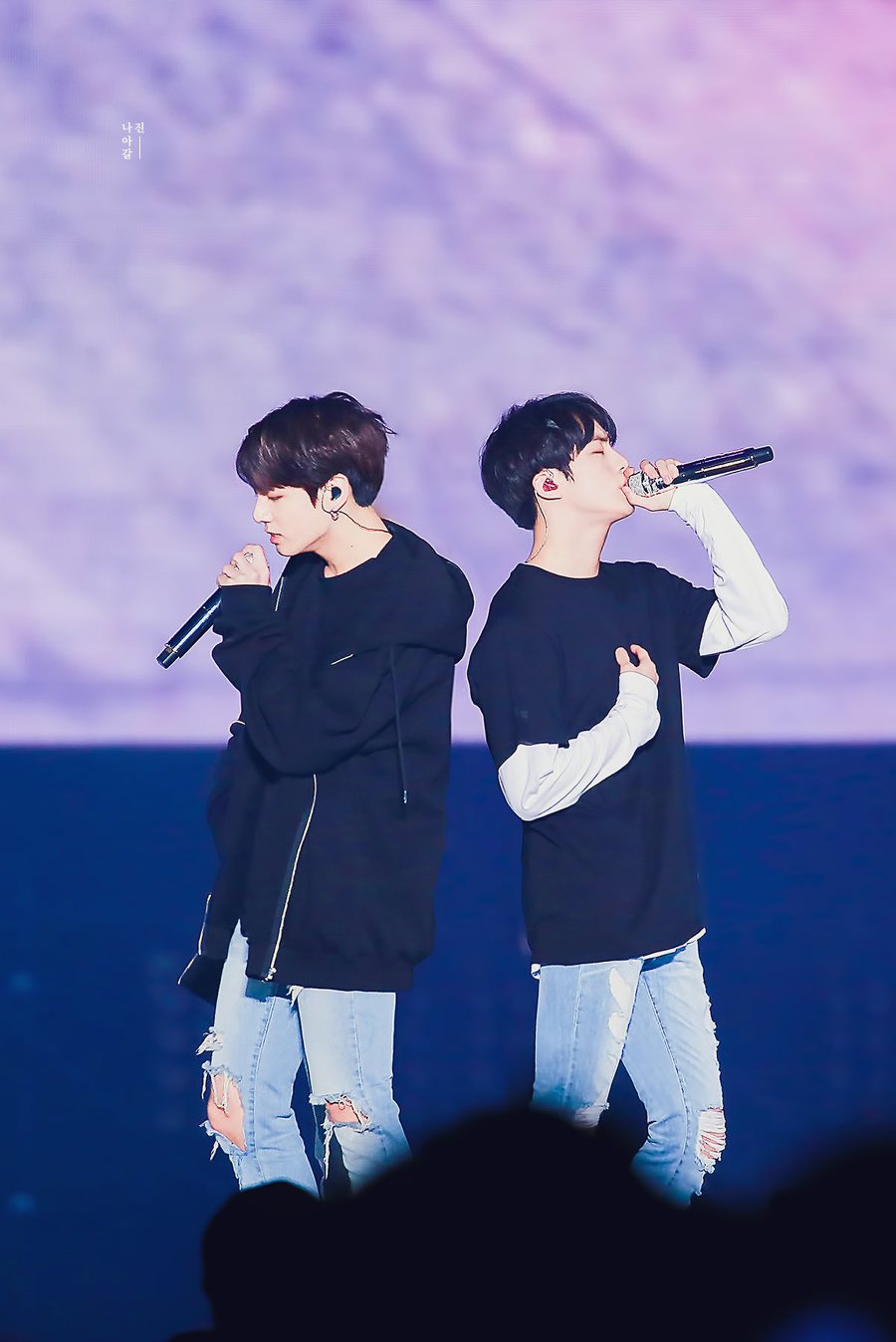 서로 후훙 꺄르르 하는 것도 예쁜데 비쥬얼합도 | 인스티즈