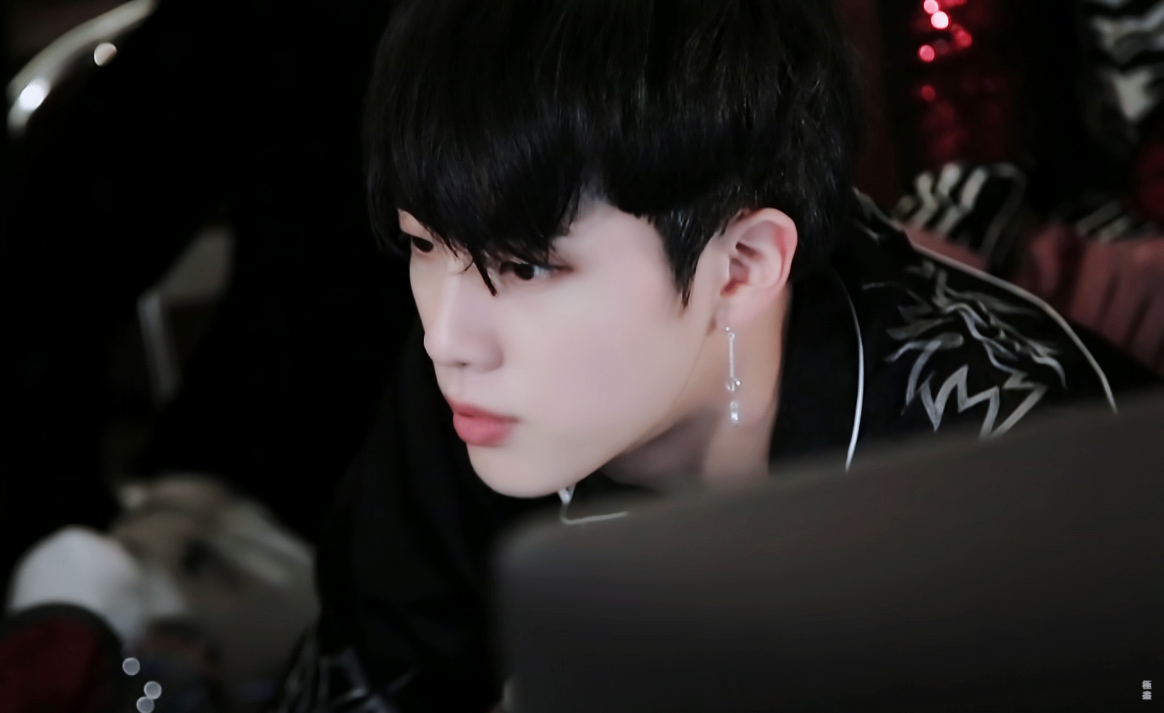 나 얼굴 취향 진짜 나라 하나 얼굴로 홀릴 그런 얼굴 좋아하는데 | 인스티즈