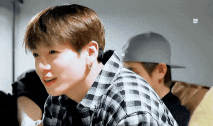 방탄 뷔 정국 서로 별일 아닌 짤ㅋㅋㅋㅋㅋ | 인스티즈