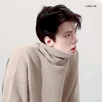 아직도 타팬들이나 머글은 세훈이 쟈갑게 느껴지게찌..? | 인스티즈