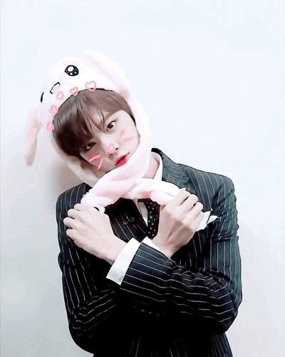 1 2 중에 누가 김우석이야? | 인스티즈