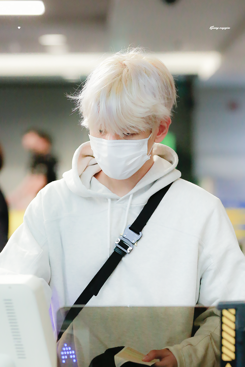 백현이 하얀머리 실트 효과 짱이당 입덕 엄청 많아ㅋㅋㅋㅋㅋ | 인스티즈