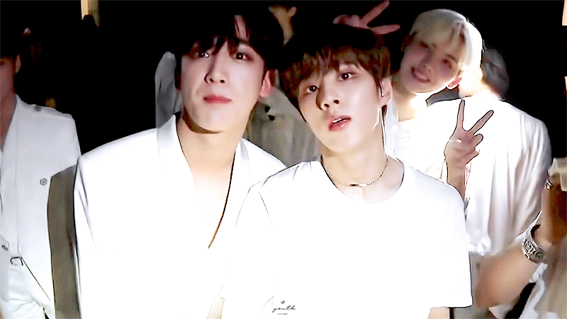 잘생긴건 김요한 김우석인데 이 둘 얼굴합에 내가 뻐렁차 | 인스티즈