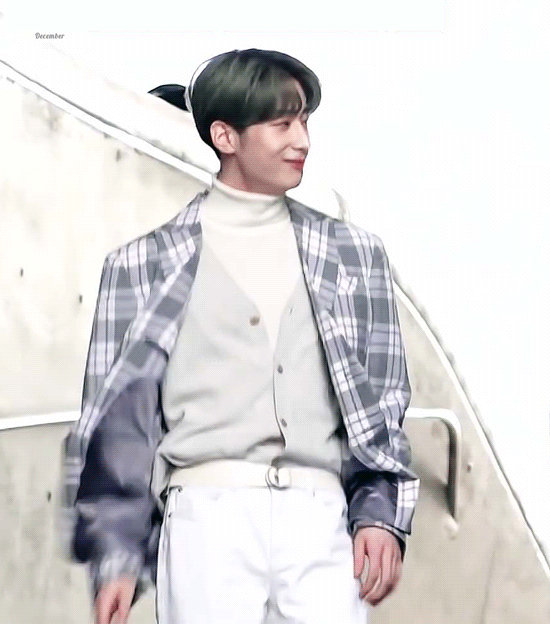 작년 오늘이 한승우 갓지컬 날이래서 한번 꺼내본다.. | 인스티즈