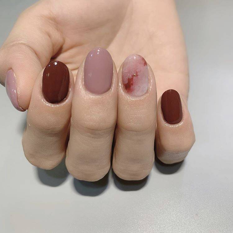 급한 쓰니 네일 골라줘ㅠㅠㅠ | 인스티즈