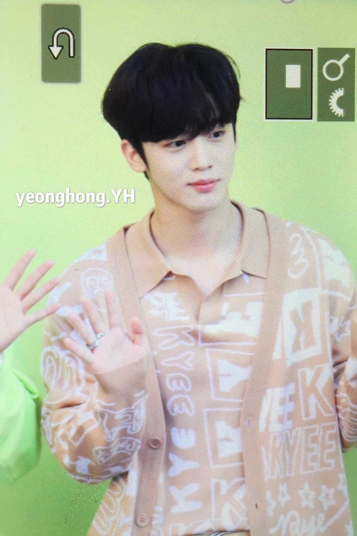 김요한 도대체 저 얼굴로 어떻게 일반인이였지? | 인스티즈