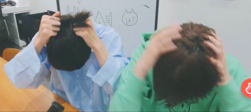 팬 : 머리 진짜예요? 가발이지? 투바투: | 인스티즈