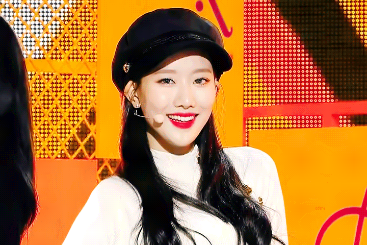 에이프릴 나은 예전부터 진짜 예쁜데 사람들이 많이 모른다고 꽤 유명했던거같은데 ㅋㅋㅋ | 인스티즈