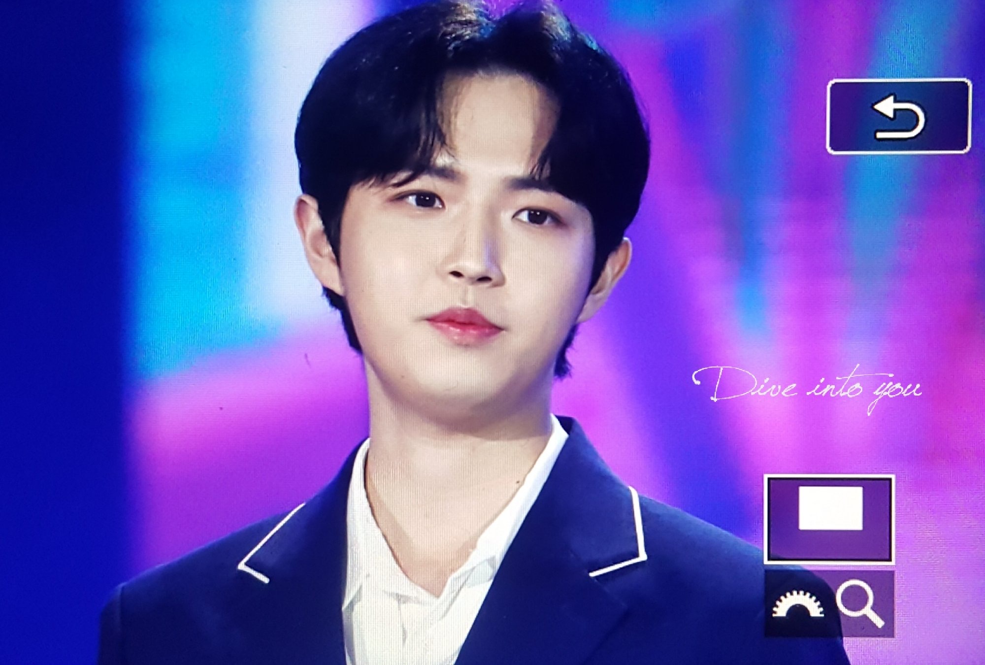 김재환 오늘 미모ㅠㅠㅠㅠㅠㅠ미쳤어 | 인스티즈