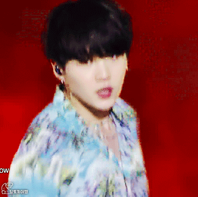 방탄 슈가 진짜 흑발 잘어울리는 것 같아 | 인스티즈