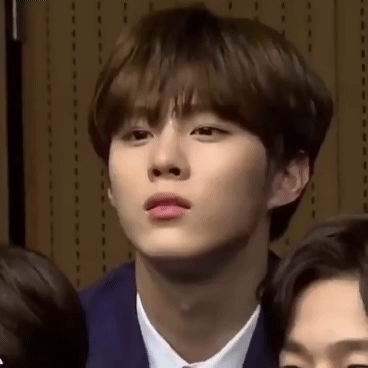 김우석 침침모먼트 모아온거 | 인스티즈