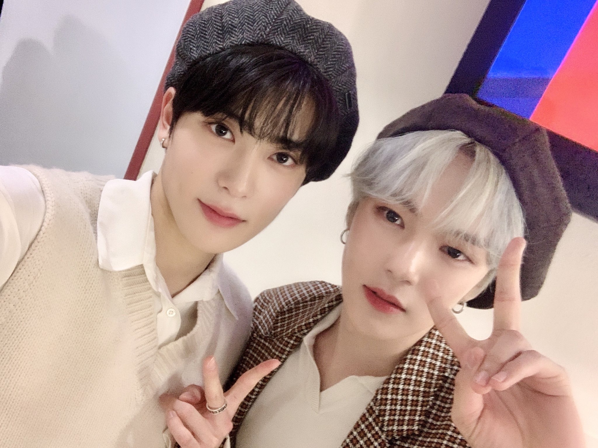 뭐 민혁재현이 셀카를 찍었다구?? | 인스티즈